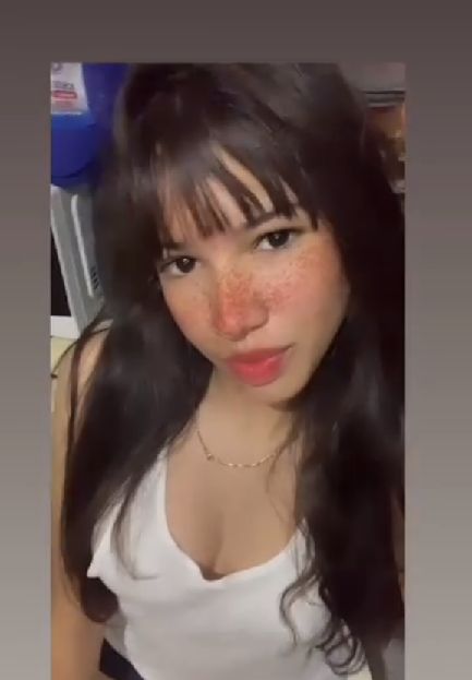 Bella from Dominican Republic on BuzzCast